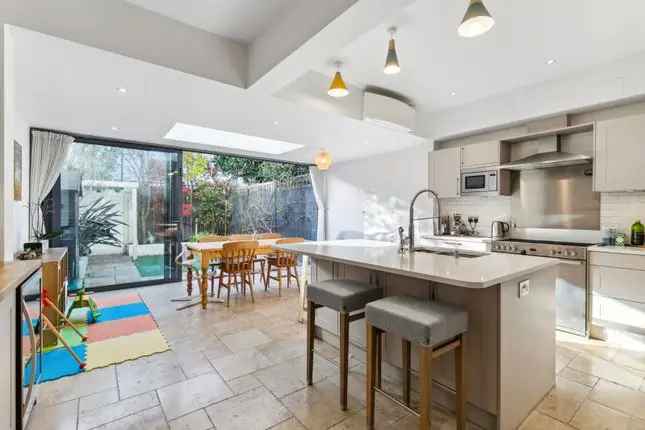 Terraced House for Sale Mandrake Road London SW17