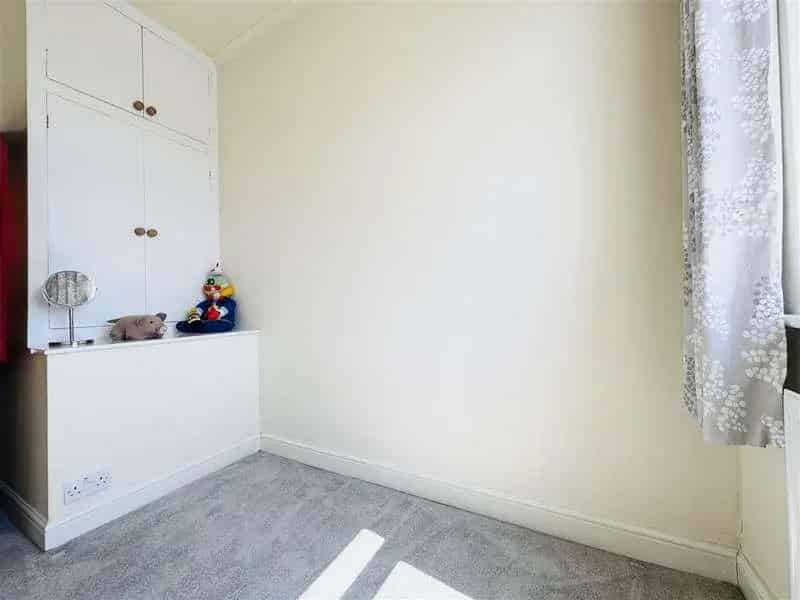 2 Bed Semi-Detached Cottage For Sale