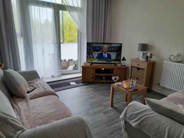 Flat For Rent in Gravesham, England