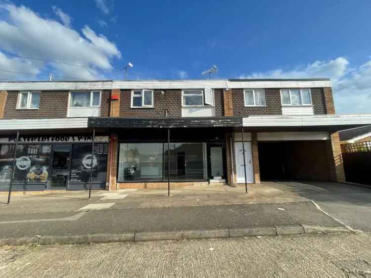 Retail Unit with 2-Bedroom Flat - Newport Pagnell