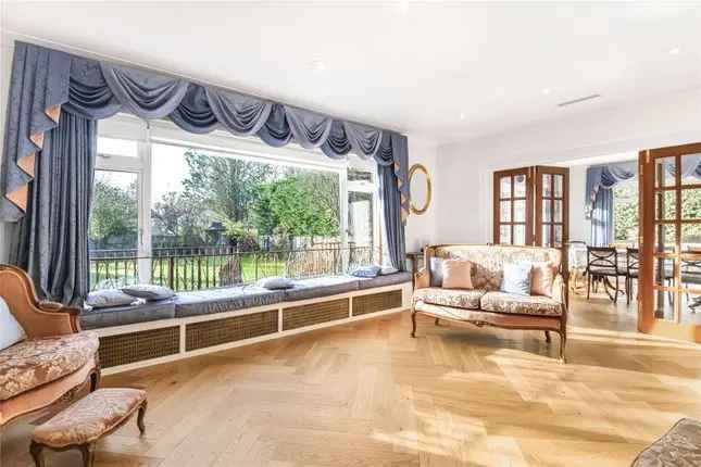 3 Bed Detached Bungalow Totteridge Lane London N20