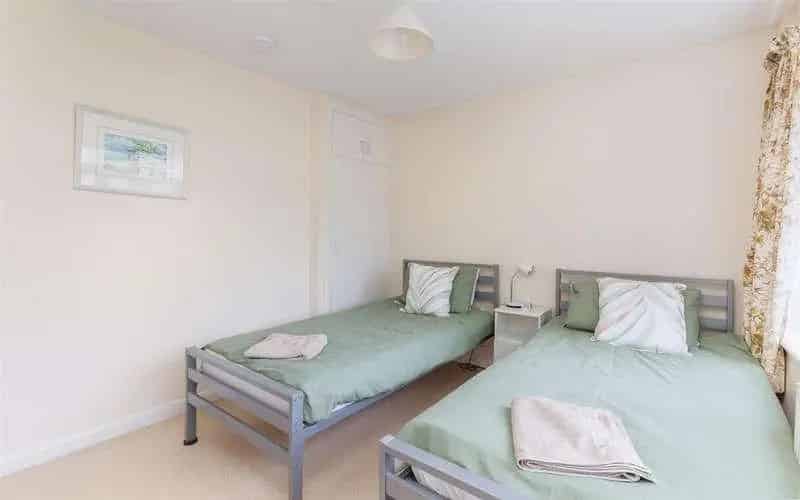 3 Bed House for Sale Near Beach and Harbour