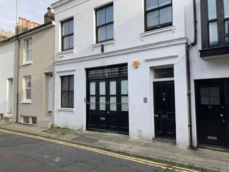 Commercial property For Rent , Brighton, England