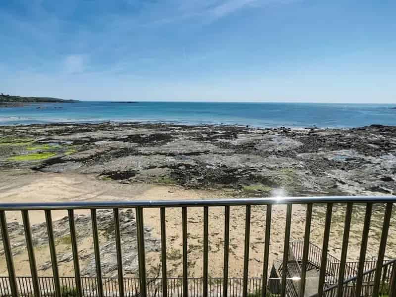Coastal Gem: 2-Bed Semi-Detached Home with Beach Access