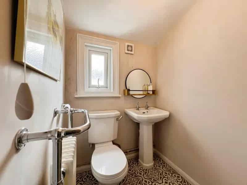 2 Bed Period House Hythe Town Beach Recently Renovated