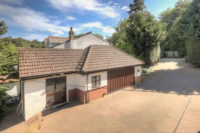 3 Bed Detached House with Annex Potential Langdon Hills Panoramic Views
