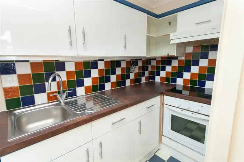2 Bedroom Flat House to Rent