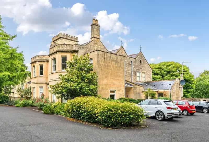 2 Bedroom Apartment for Sale