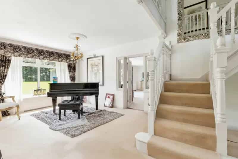 Family Home with Indoor Pool and Mature Gardens