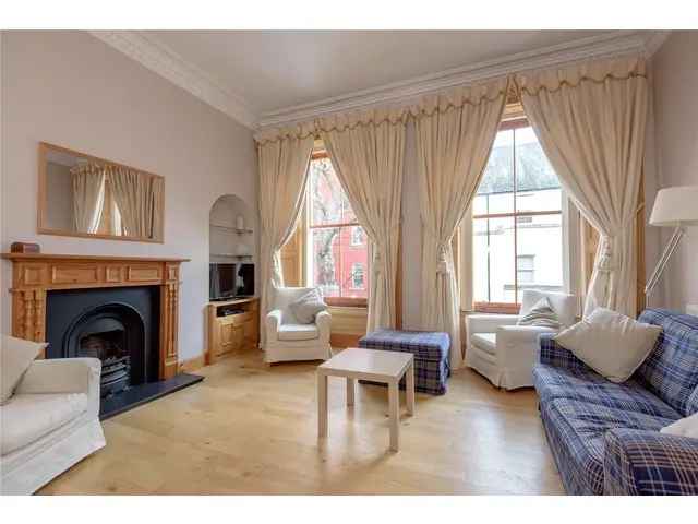 3 Bedroom Flat for Sale in North Berwick