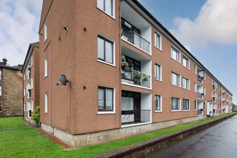3 Bedroom Flat for Sale