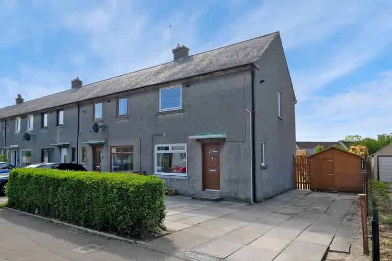 Two Bedroom End Terrace Villa For Sale
