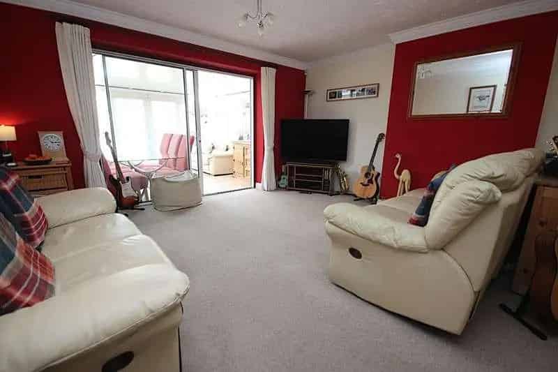 3 Bed Detached House for Sale Near Broadstone