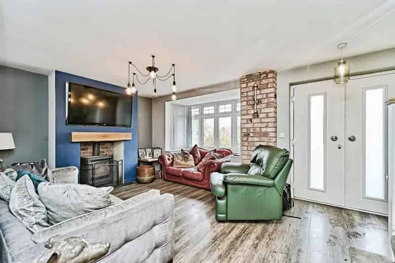 4 Bedroom Detached House with Granny Annex For Sale