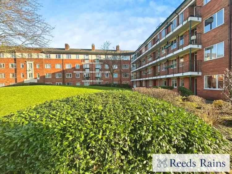 2 Bedroom Flat for Sale Salford Greater Manchester M5 Newly Renovated