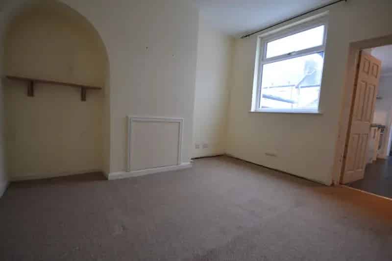 2 Bedroom House To Rent Available 30082025