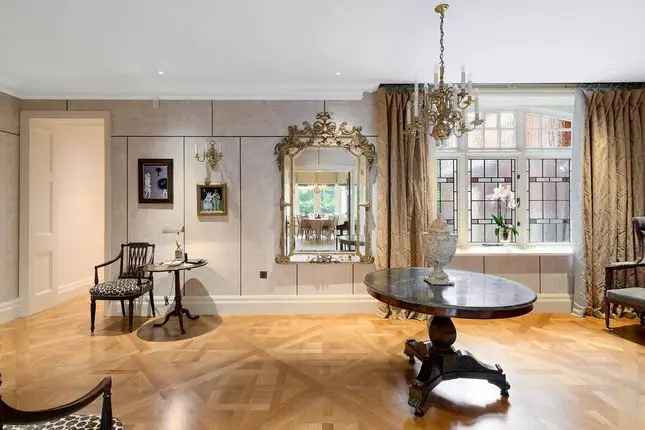 Flat for sale in York House Place, Kensington, London W8