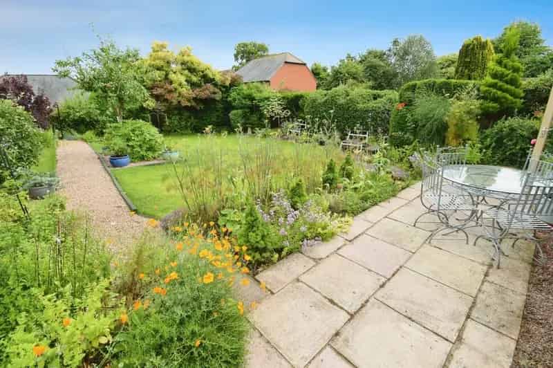 4 Bedroom Detached House for Sale in Brandon Warwickshire