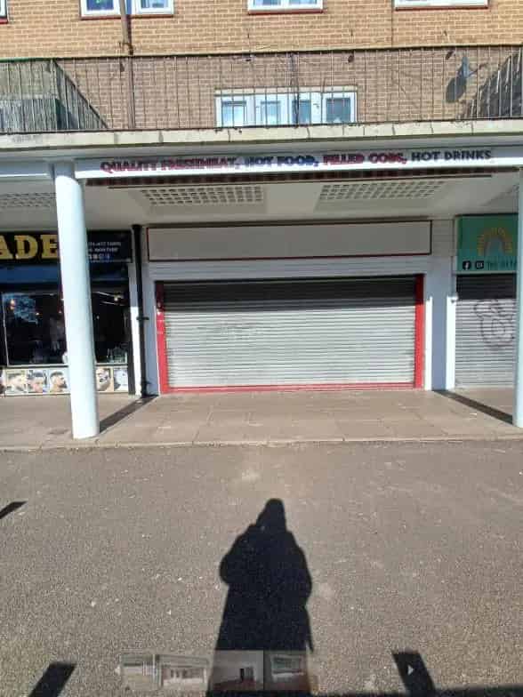 Retail Unit For Lease in New Parks
