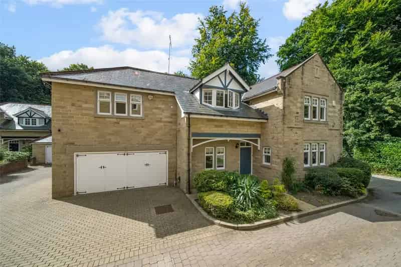 House For Sale , Leeds, England