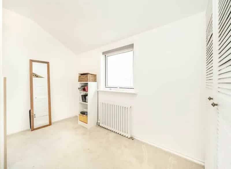 2 Bedroom Apartment West Hampstead Share of Freehold