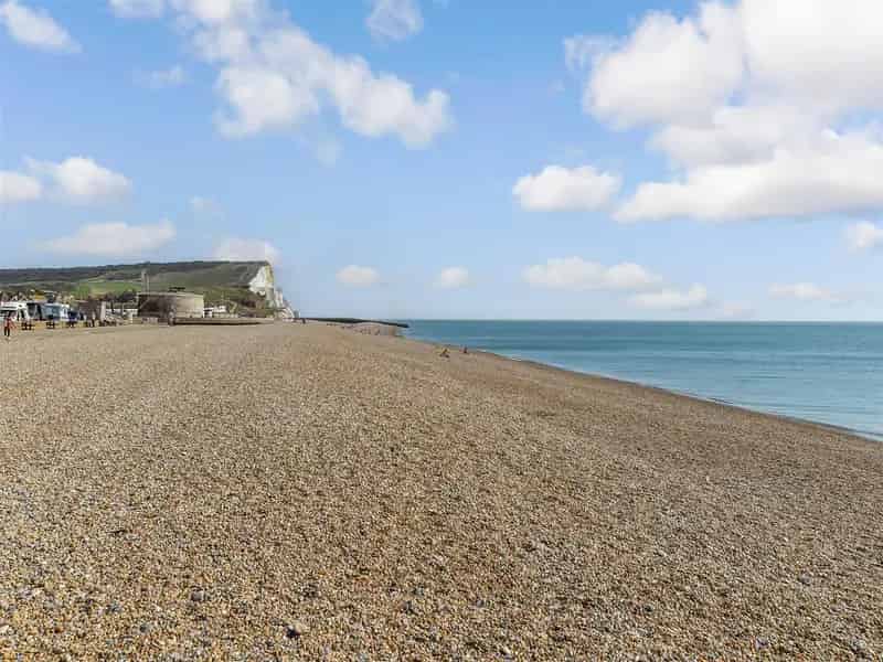 4 Bedroom End of Terrace House for Sale