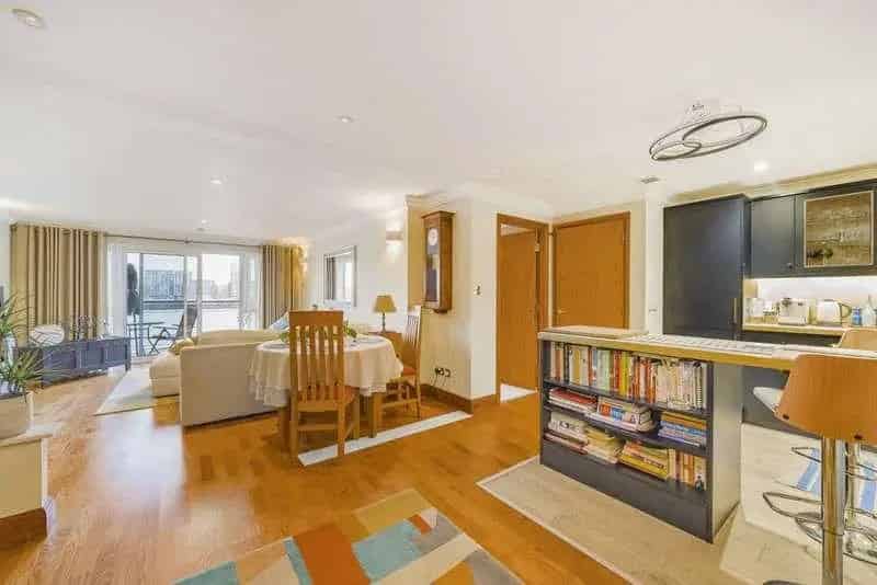 2 Bed Flat for Sale near Tower Bridge
