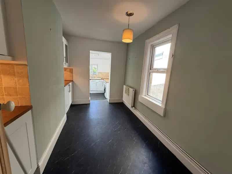 2 Bedroom House to Rent Near Moorland Road