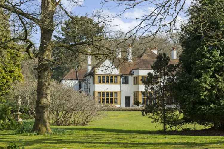 9 Bedroom Detached House for Sale in Surrey Hills