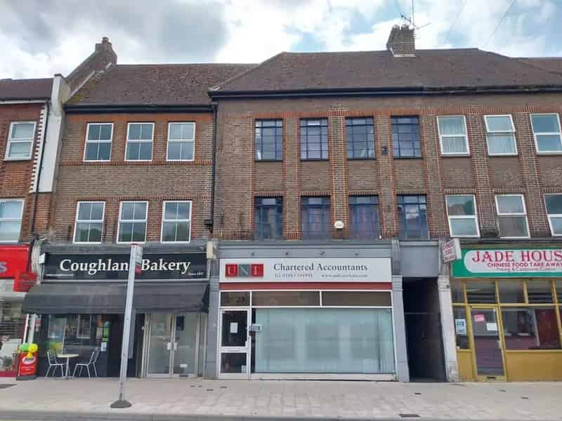 Caterham Valley Retail and Office Building For Sale