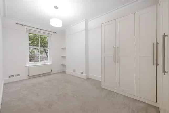5 Bedroom Apartment for Sale in Iverna Court Kensington W8