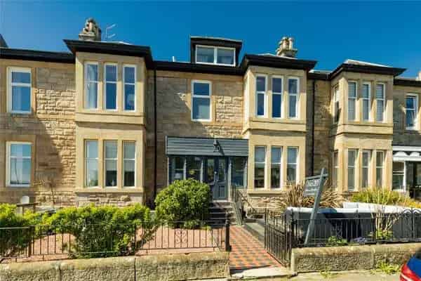 Helensburgh B&B or Family Home - 4 Levels, Multiple En-Suites