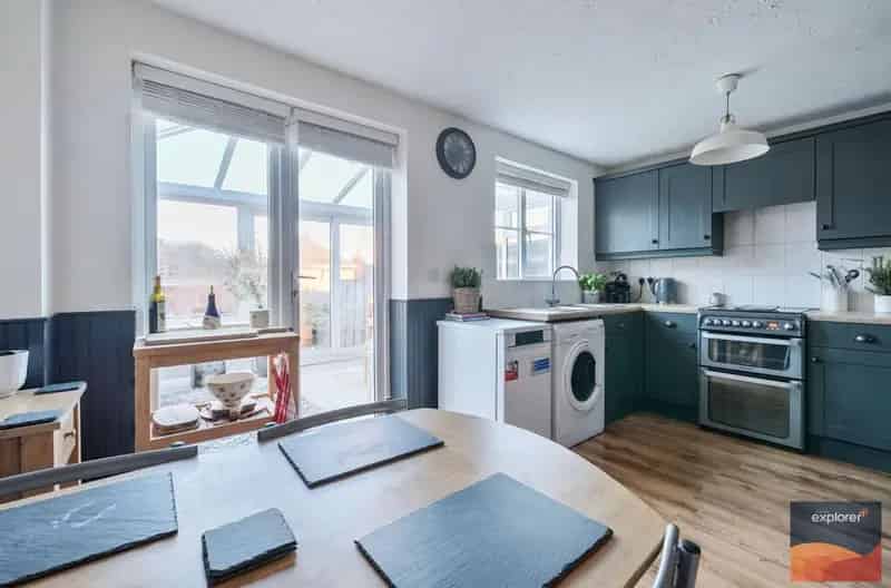 3 Bedroom Semi-Detached House for Sale in Beggarwood