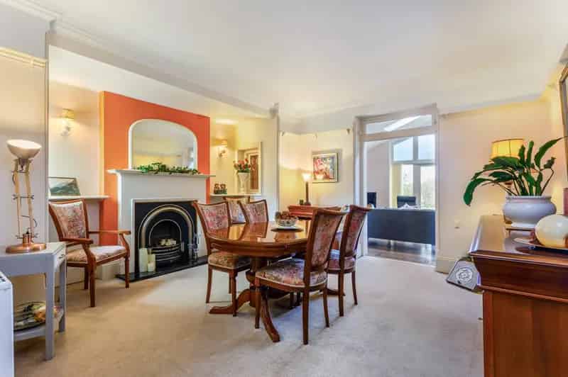 4 Bedroom House for Sale Near Salisbury City Centre