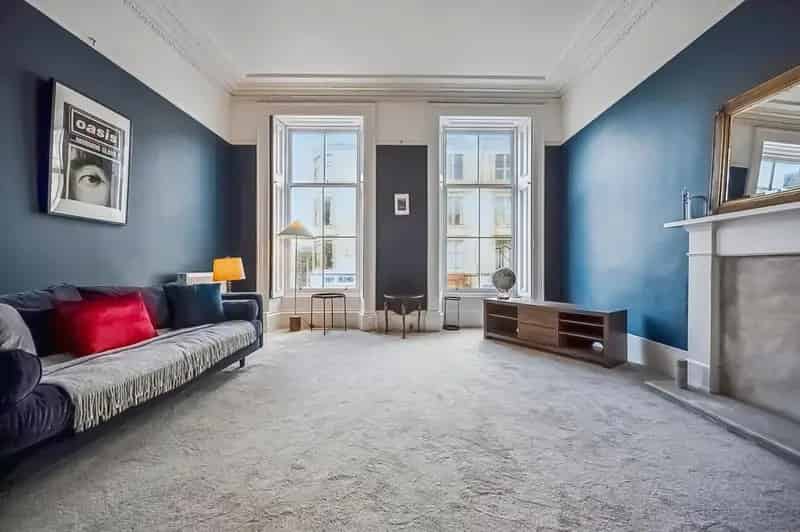 2 Bedroom Furnished Flat to Rent in West End