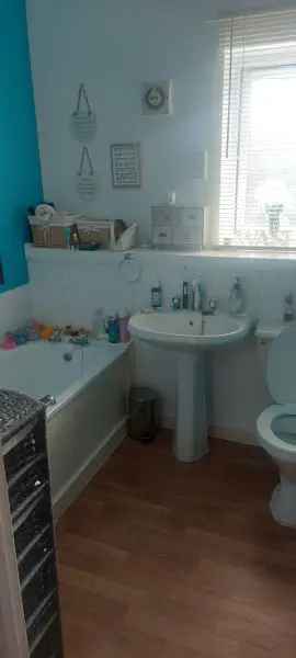 Flat For Rent in Huntingdonshire, England