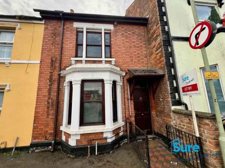 4 Bedroom Terraced House to Rent