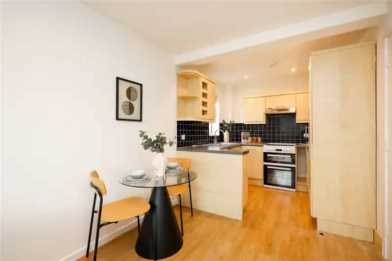 1 Bedroom Flat Apartment in London near South Ealing Station