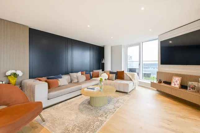 Flat for sale in Ability Place, Canary Wharf, London E14