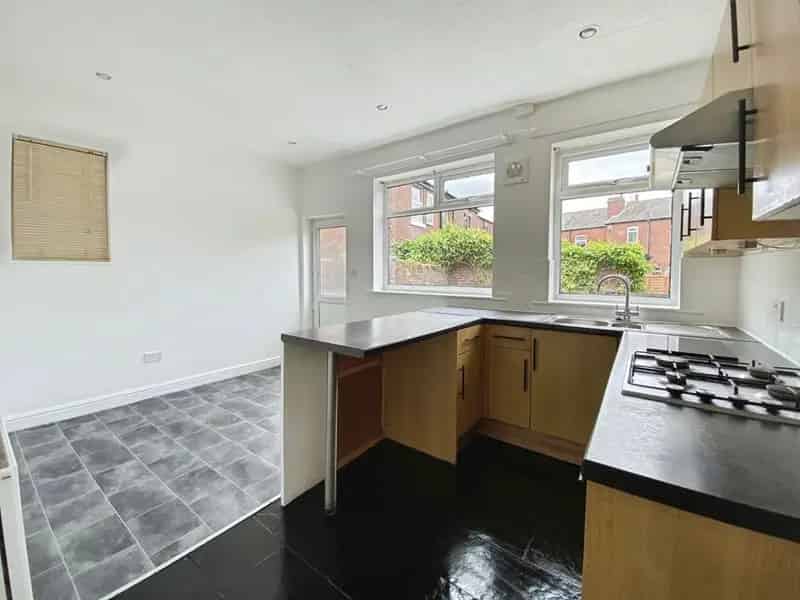 3 Bedroom Semi Detached House to Rent Hazel Grove Cheshire
