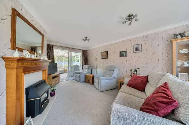 3 Bed Detached House For Sale