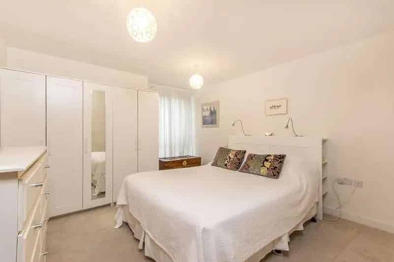 2 Bed Duplex Flat for Sale in Willesden Green