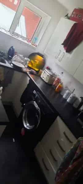 Spacious 1-Bed Flat with Open Field Access, Pets Allowed