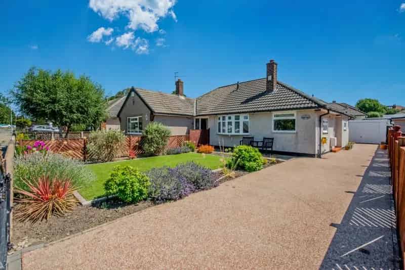2 Bedroom Bungalow for Sale
