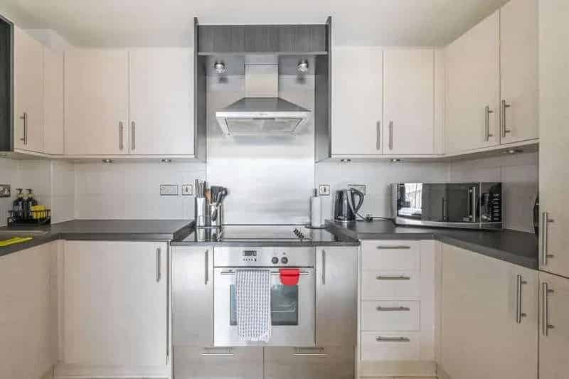 1 Bed Flat for Sale near West India Quay Station