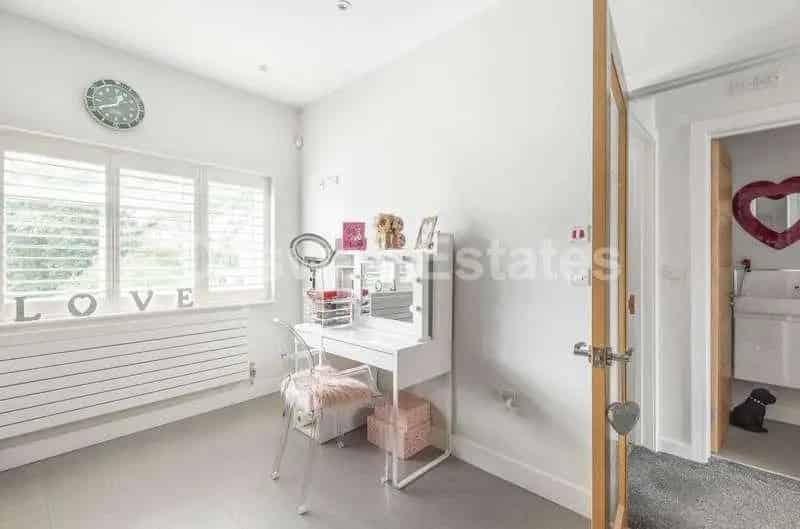 1 Bed Flat for Sale in Mill Hill Poets Corner