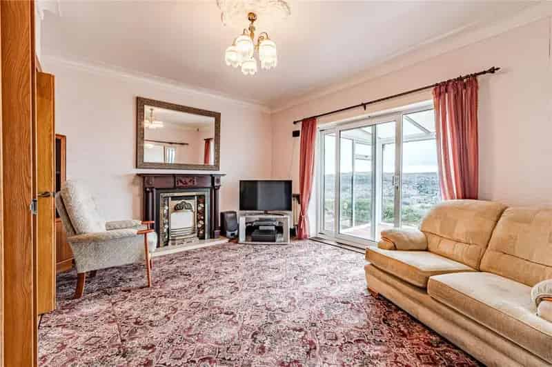 2 Bedroom Semi Detached House Stunning Views Potential 3rd Bedroom