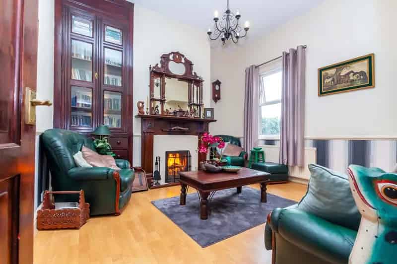 4 Bed Extended Family House for Sale in Churchtown Village