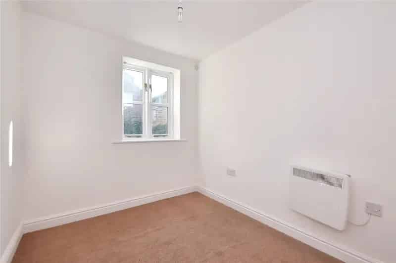 Flat For Sale , Leeds, England