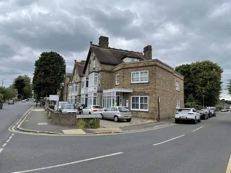 138 New London Road Dental Surgery Freehold For Sale